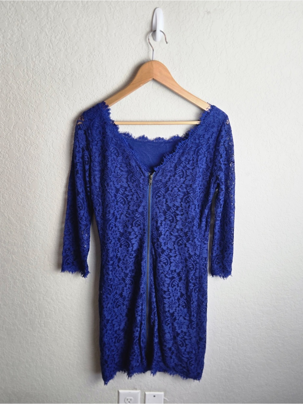 Diane von Furstenberg DVF Zarita Dress Size 10 Cobalt Blue Lace Cocktail Womens - Picture 6 of 11